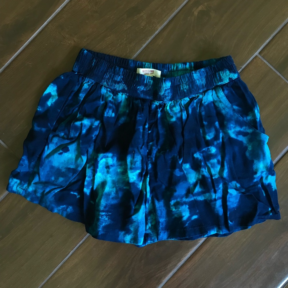 tie dye blue shorts